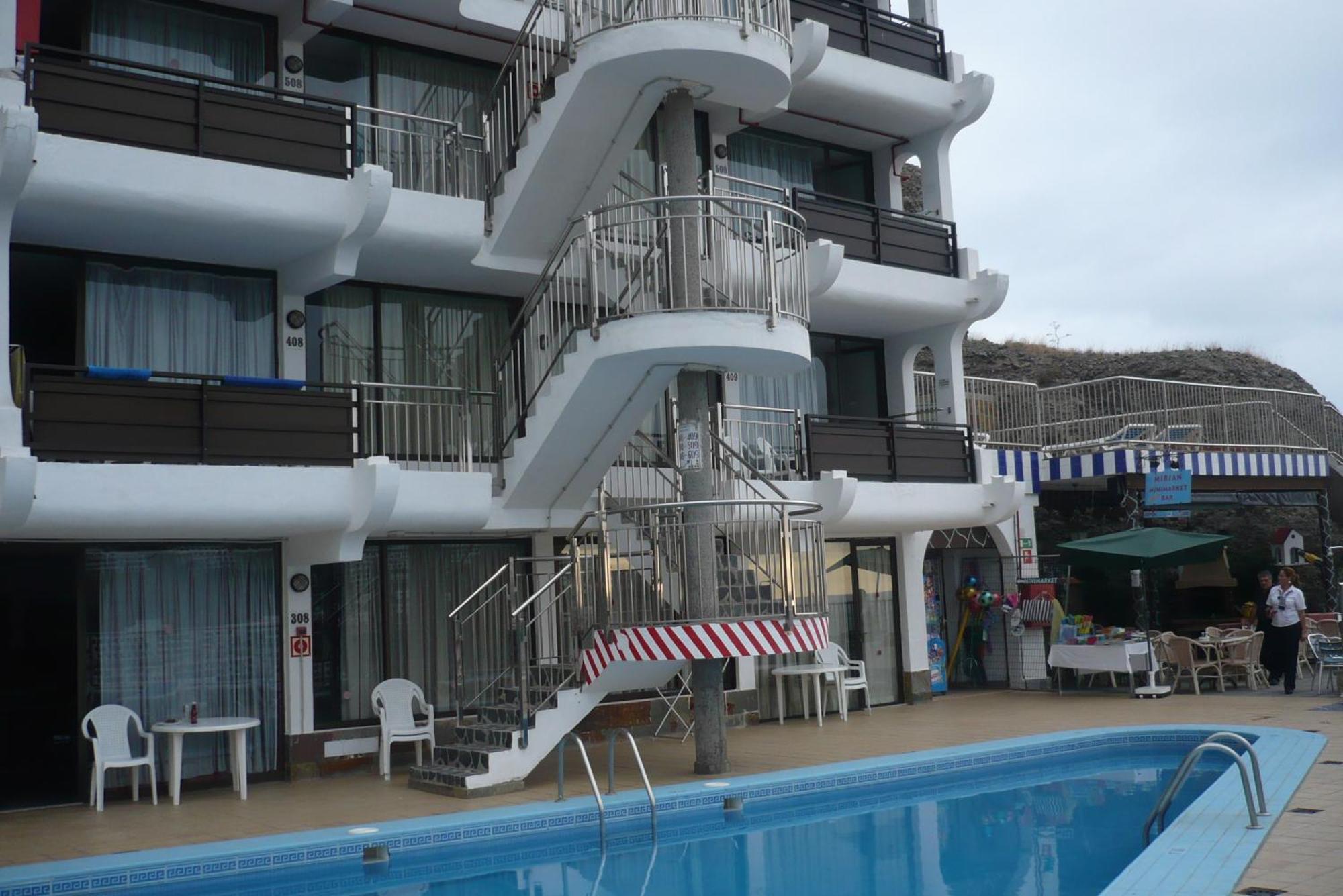 Apartamentos Miriam Puerto Rico  Esterno foto